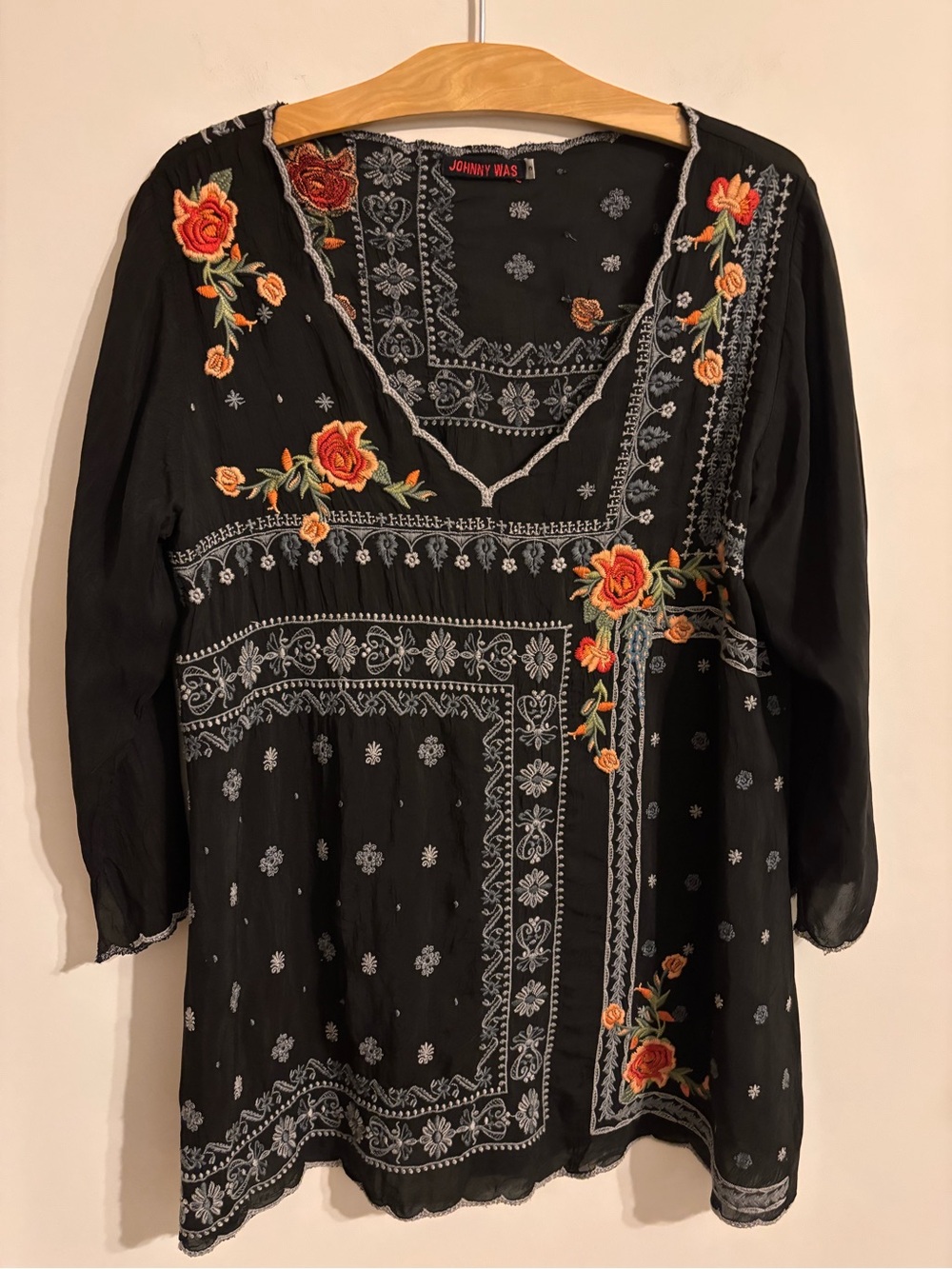 Johnny Was Bennett Midnight Garden 3/4 Sleeve Embroidered Tunic